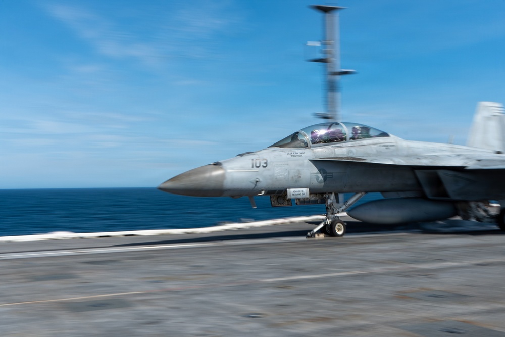 Ike conducts flight deck certification in the Atlantic Ocean