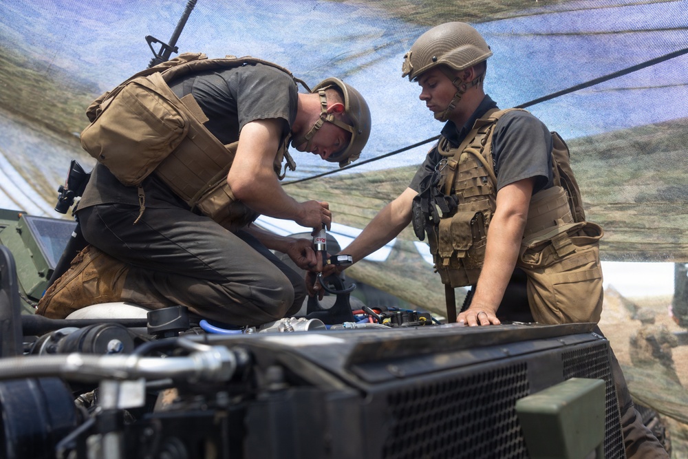 1st Maintenance Bn. participates in a field exercise