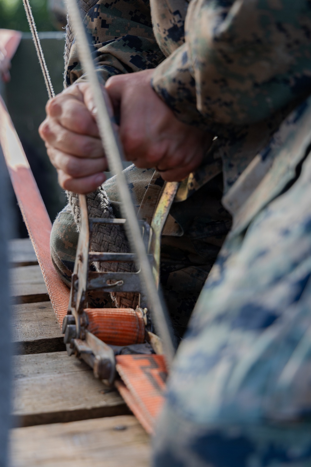 24th MEU: Helicopter Support Team
