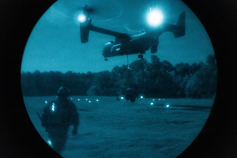 24th MEU: Helicopter Support Team
