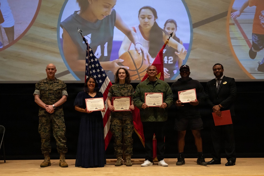 MCAS Iwakuni volunteer recognition ceremony