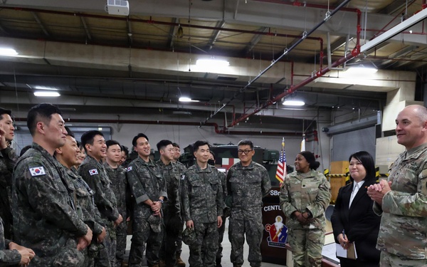 403rd AFSB, ROK Army logistics school exchange knowledge in combined engagements