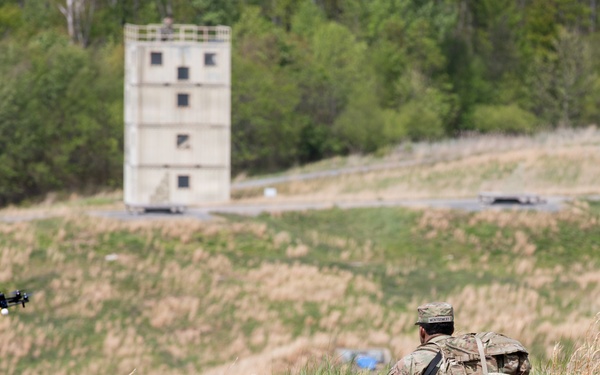 Region II Best Warrior Competitors conduct tactical movement on Camp Dawson