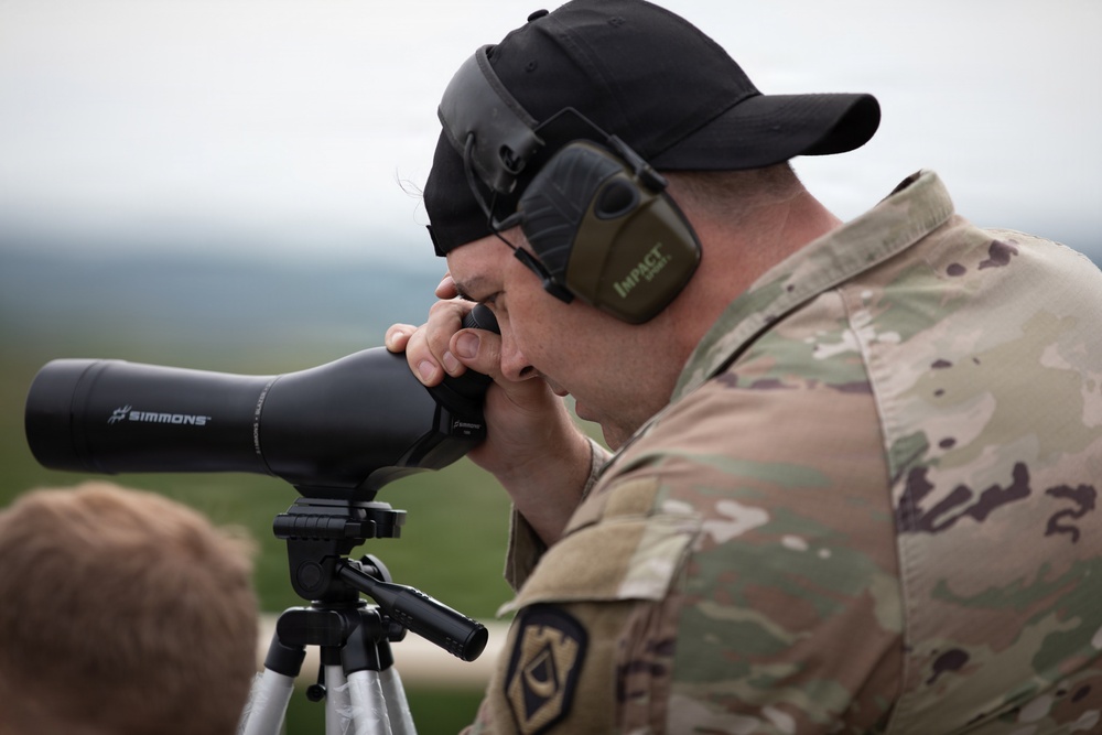 Region II Best Warrior Competitors conduct tactical movements on Camp Dawson