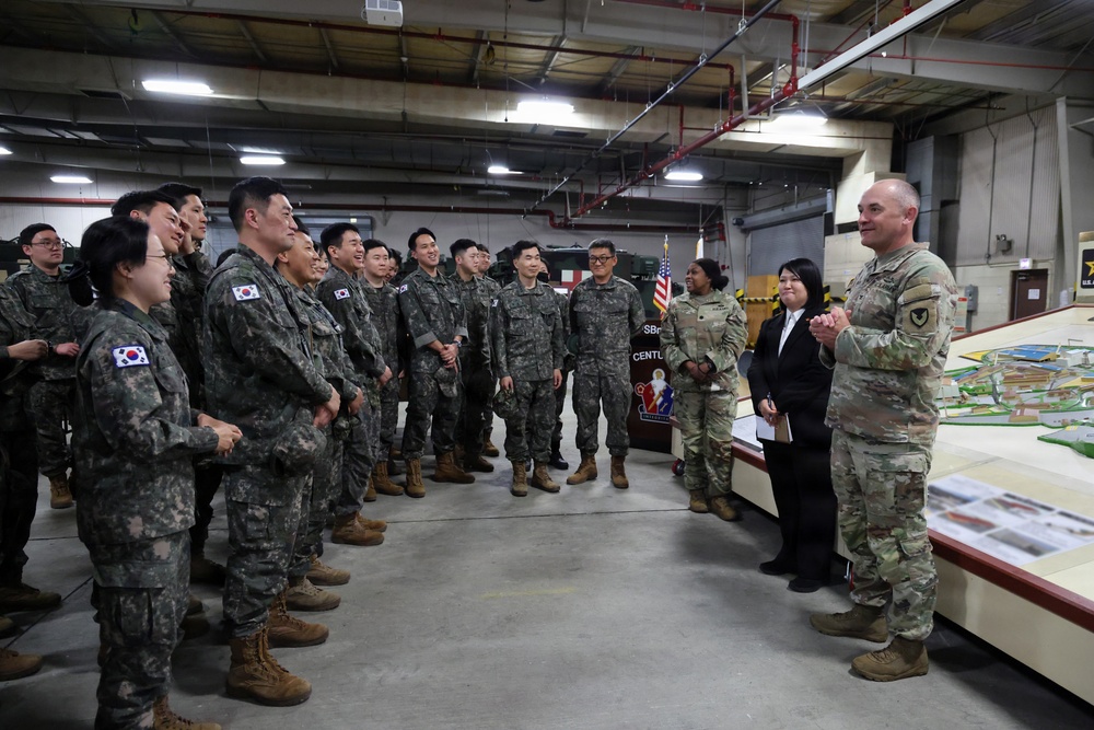 403rd AFSB, ROK Army logistics school exchange knowledge in combined engagements