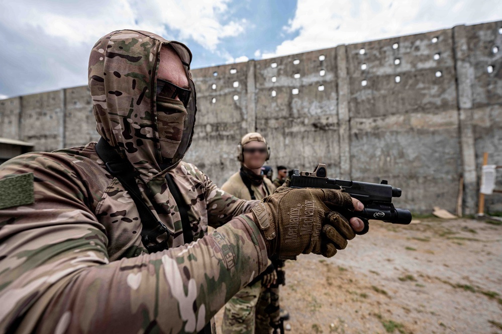 Balikatan 2026: U.S., PHL SOF conduct combined weapons training