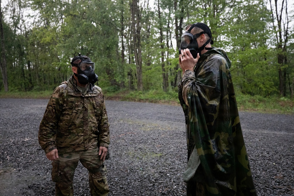 Region II Best Warrior Competitors endure gas chamber lane