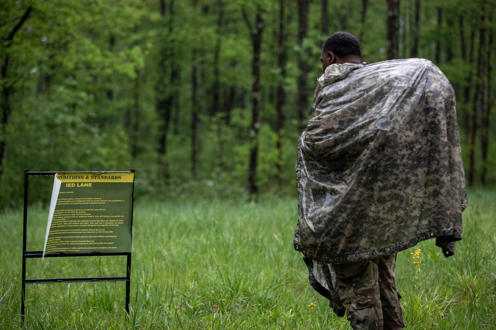 Region II Best Warrior Competitors participate in IED lane