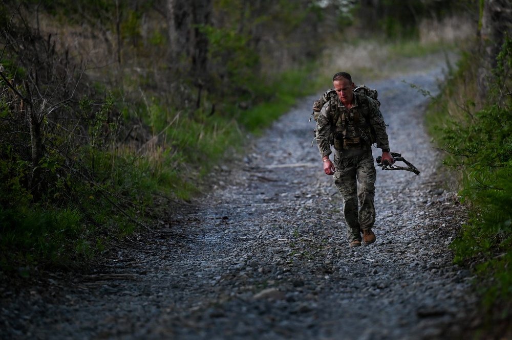 Cooper, Newton tackle second day of Region II Best Warrior Competition
