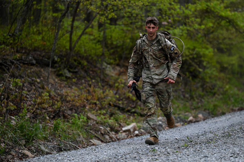Cooper, Newton tackle second day of Region II Best Warrior Competition