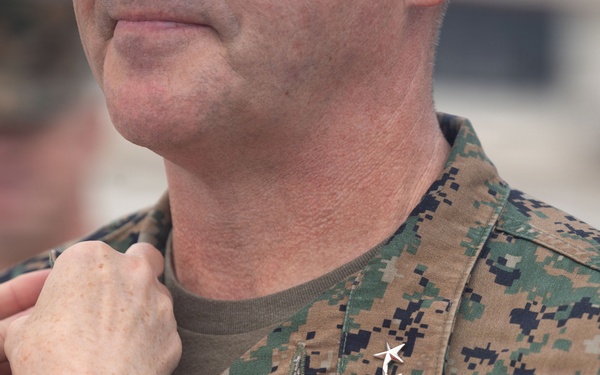 1st MAW commanding general promotes to major general