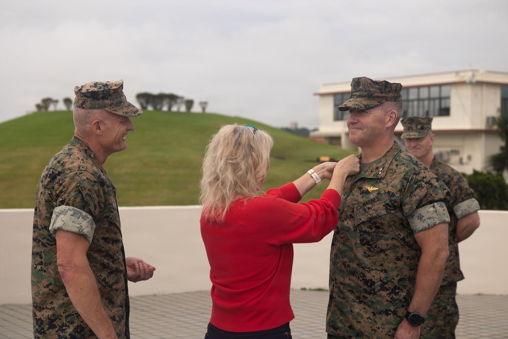 1st MAW commanding general promotes to major general