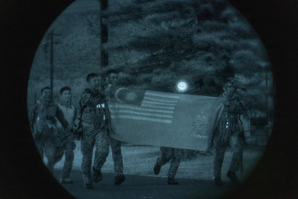 Competitors Close Out PLFTRC With Unknown Distance Ruck March