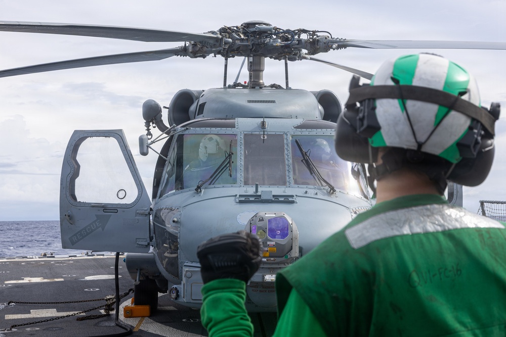 USS Mustin conducts flight operations