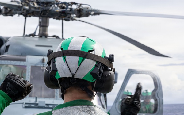 USS Mustin conducts flight operations