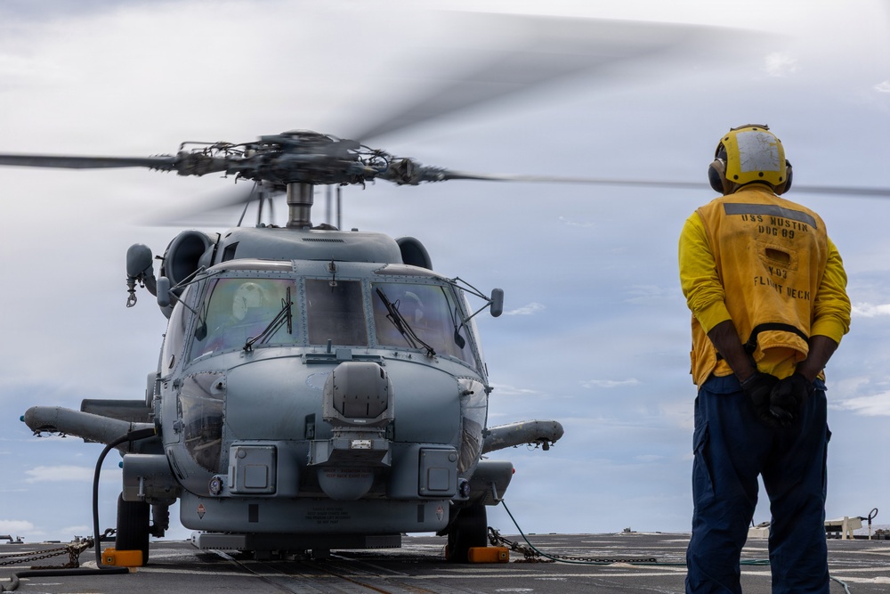 USS Mustin conducts flight operations