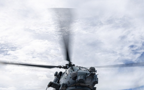 USS Mustin conducts flight operations