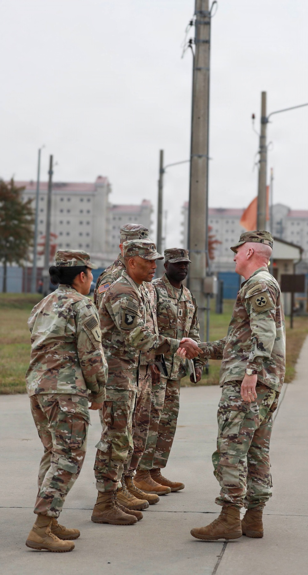 Senior Leadership Engagement: Lt. Gen. Hilbert Visits 35th ADA Brigade