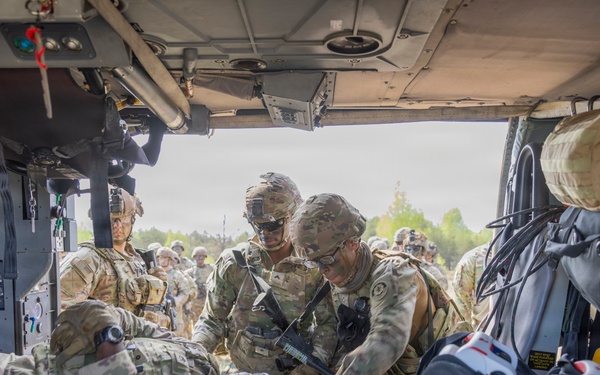 2d Cavalry Regiment conducts patient transportation training during Saber Strike in Poland