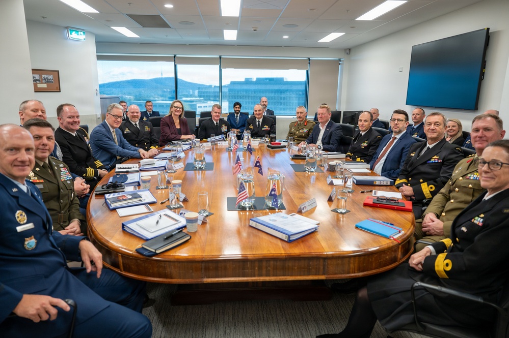 USINDOPACOM strengthens alliance while attending MILREPS forum in Australia