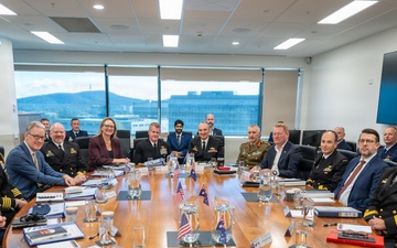 USINDOPACOM strengthens alliance while attending MILREPS forum in Australia