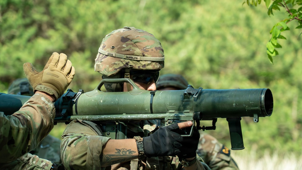 Eighth Army Best Squad Competition Highlights Weapons Proficiency
