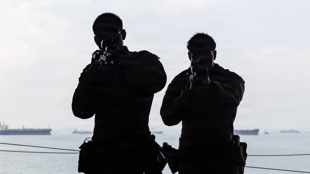 11th MEU Marines, Sailors Conduct Close Quarter Tactics Drills Aboard USS Boxer