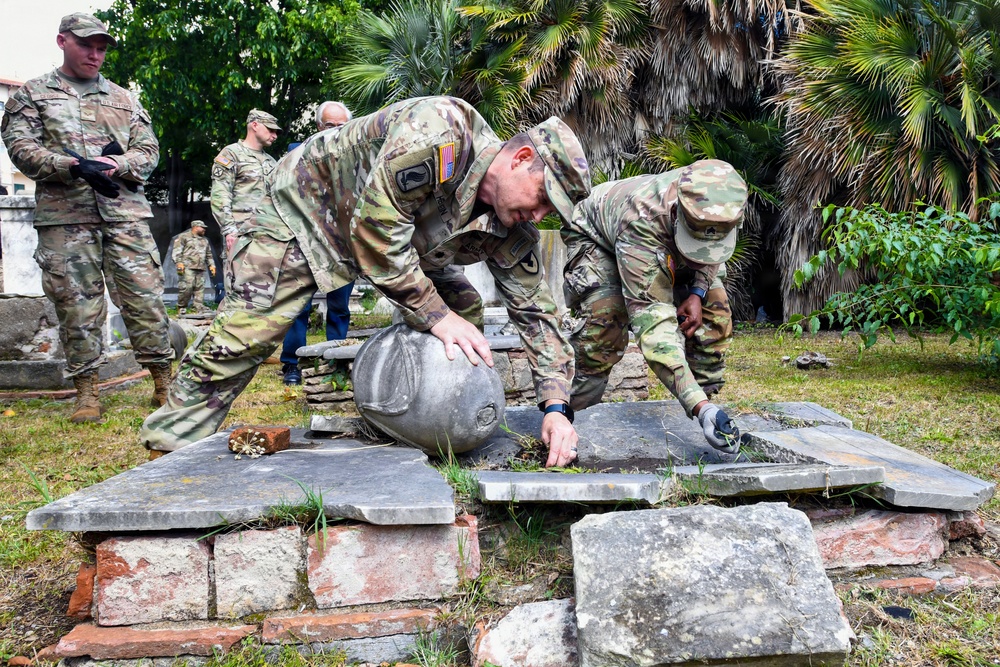 405th AFSB-Africa Honors Early American Heroes in Livorno