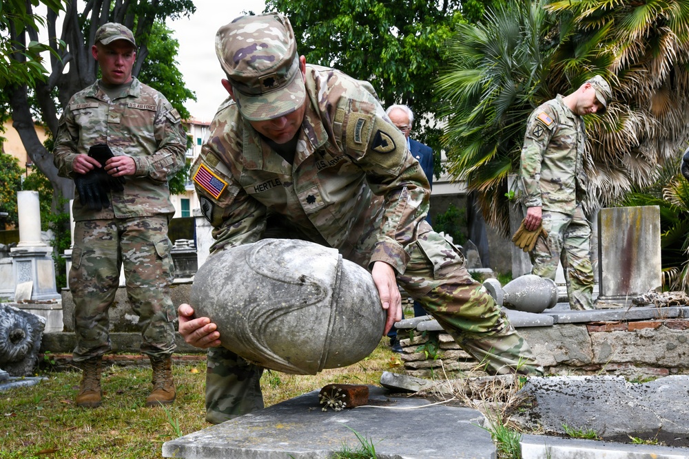 405th AFSB-Africa Honors Early American Heroes in Livorno