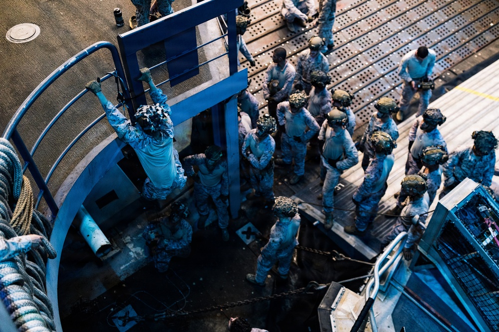 11th MEU Marines Conduct Ladder Training aboard USS Portland