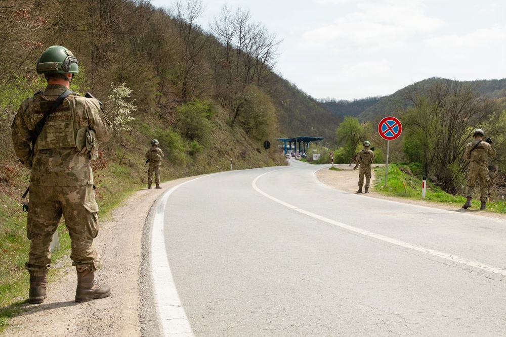 Turkish contingent helps ensure freedom of movement in Kosovo
