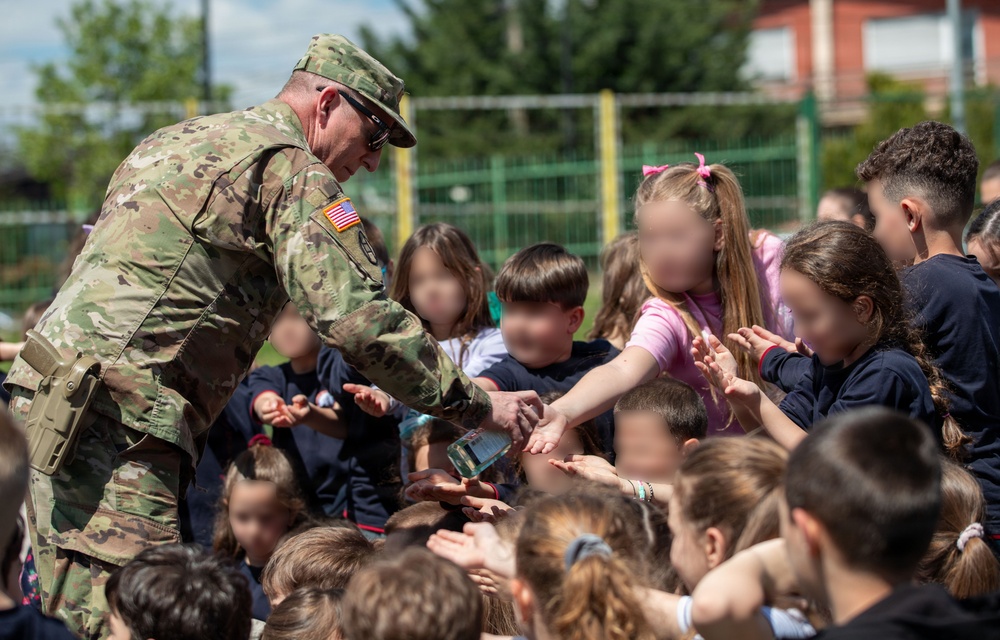 KFOR Soldiers engage students during medical outreach in Pristina