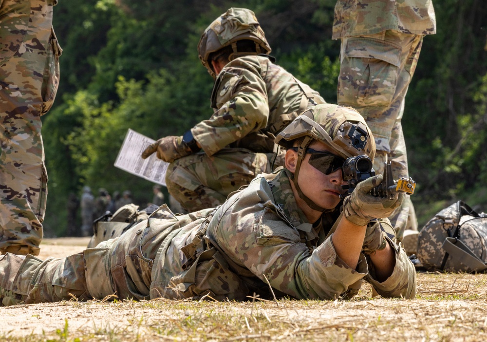 Best Squad Competition Challenges Eighth Army Soldiers in Medical Lane Event