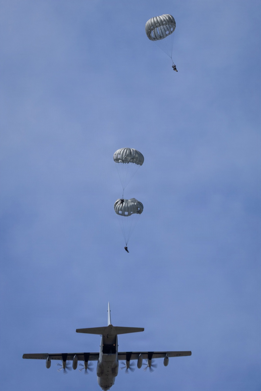 CLB-22 FEX | Air Delivery and Parachute Training with 2nd DSB