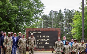 IMCOM leaders visit Fort Lee