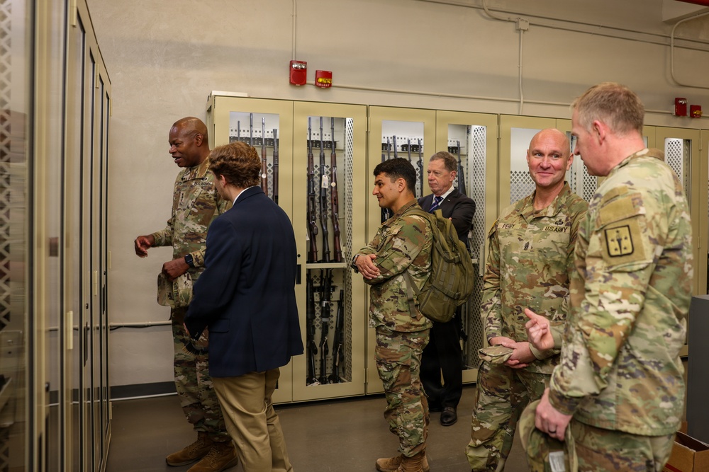 IMCOM leaders visit Fort Lee