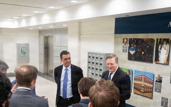 USW(R&amp;E) Michael Visits Lab Day At The Pentagon