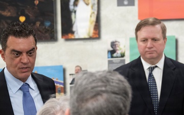 USW(R&amp;E) Michael Visits Lab Day At The Pentagon