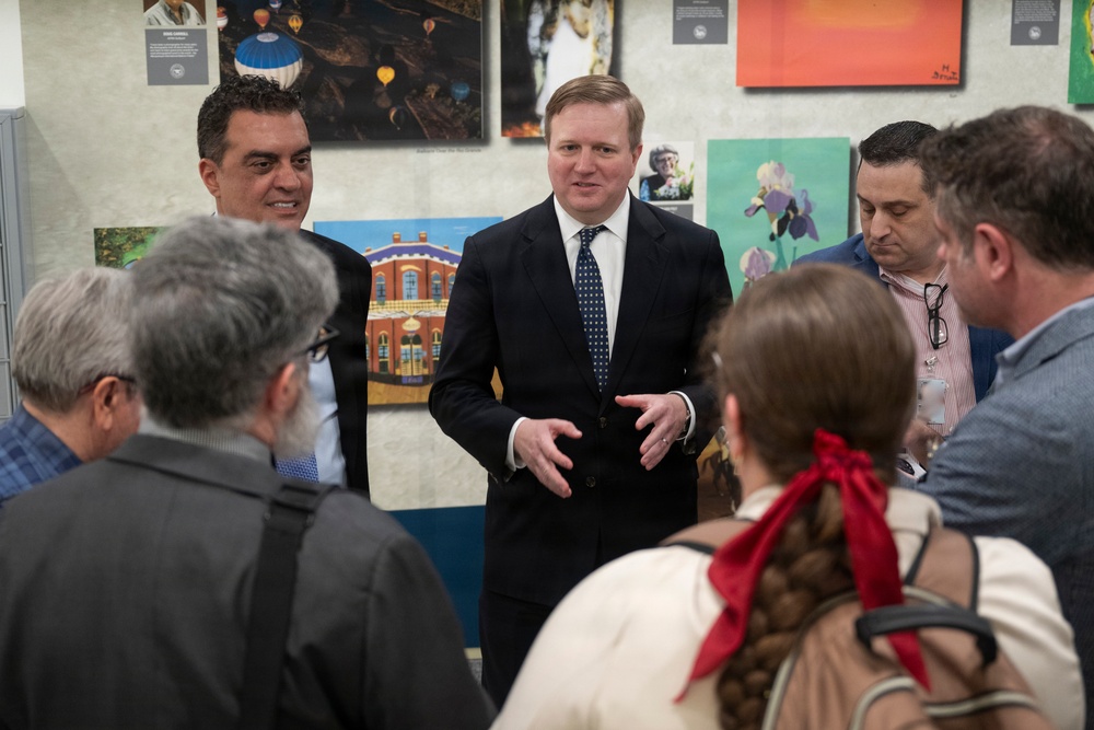 USW(R&amp;E) Michael Visits Lab Day At The Pentagon