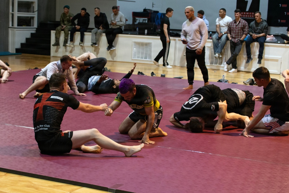 Mixed martial artists host event at Camp Bondsteel for KFOR troops