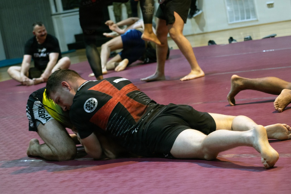 Mixed martial artists host event at Camp Bondsteel for KFOR troops