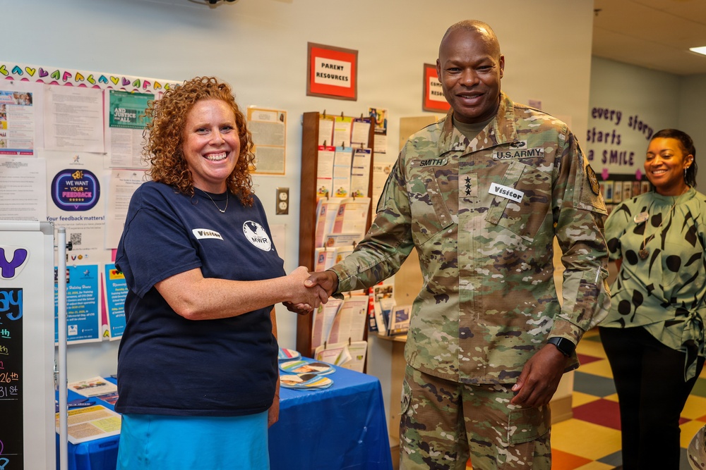 IMCOM leaders visit Fort Lee