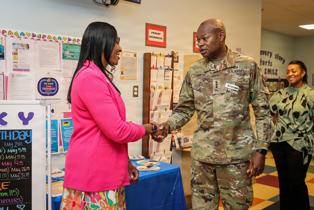 IMCOM leaders visit Fort Lee