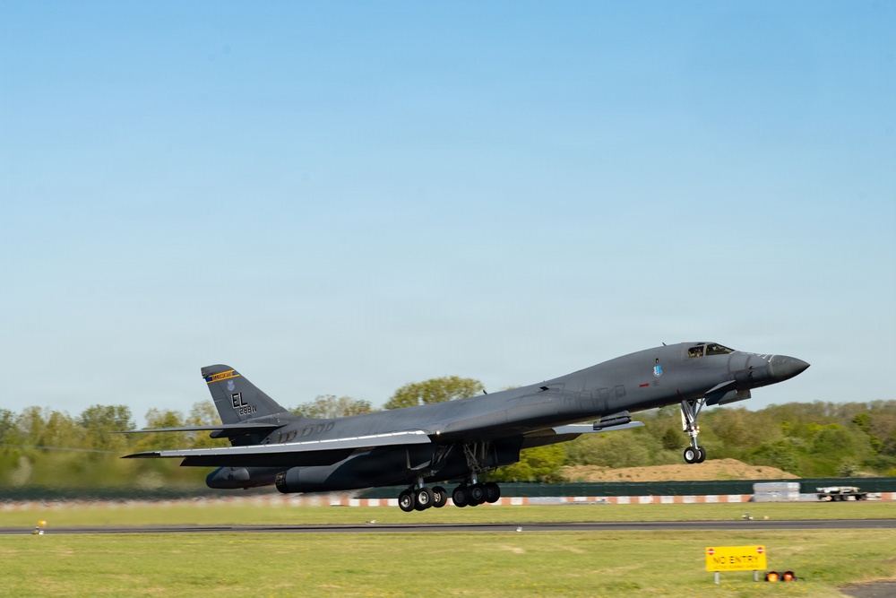 Lancer and Stratofortress Bombers depart for conditioning flight