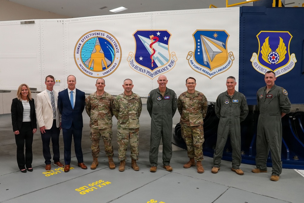 AETC Visits AFRL