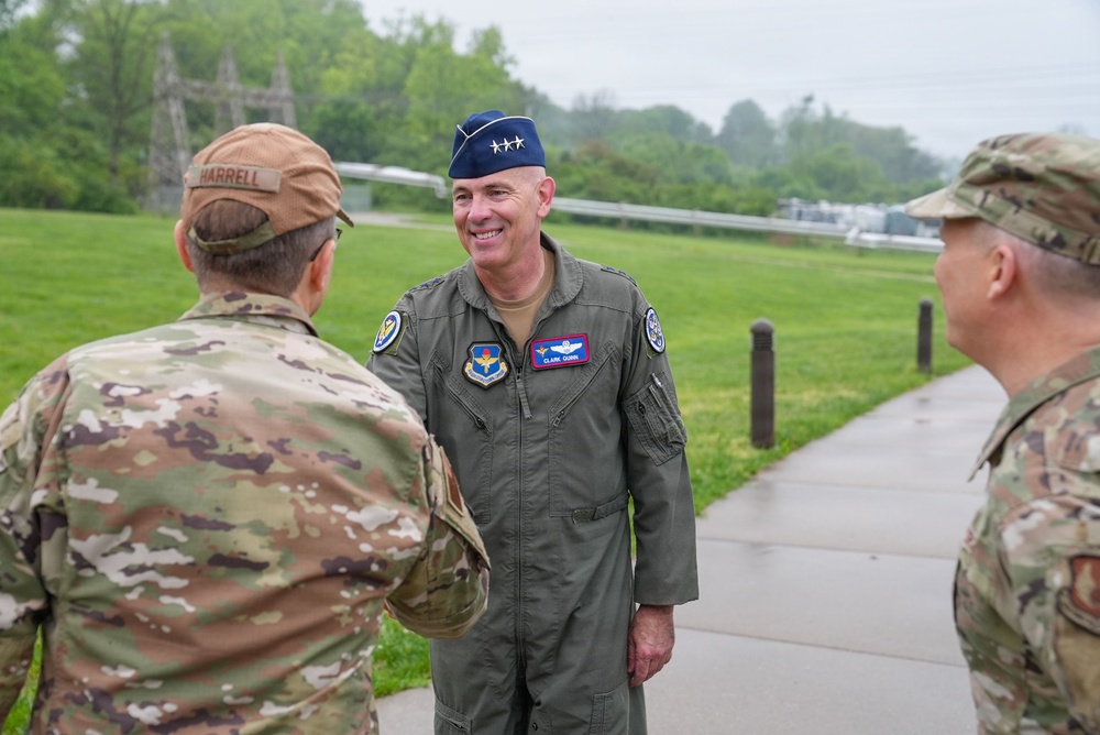 AETC Visits AFRL