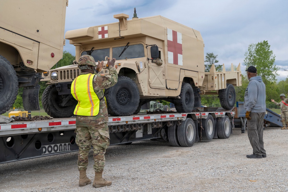 302nd ICTC supports Guardian Response at Camp Atterbury, IN