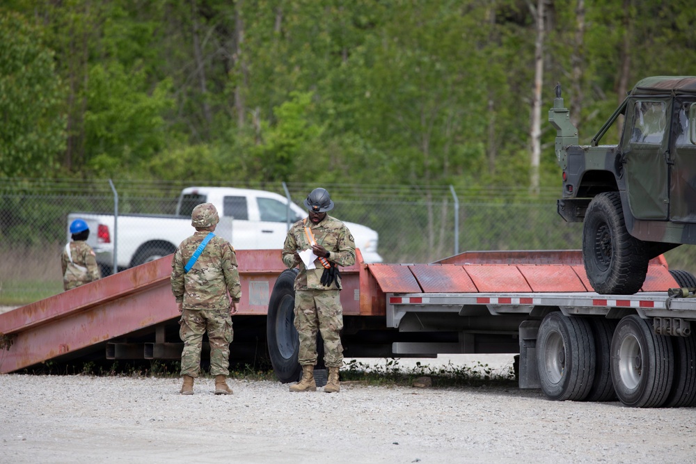 302nd ICTC supports Guardian Response at Camp Atterbury, IN