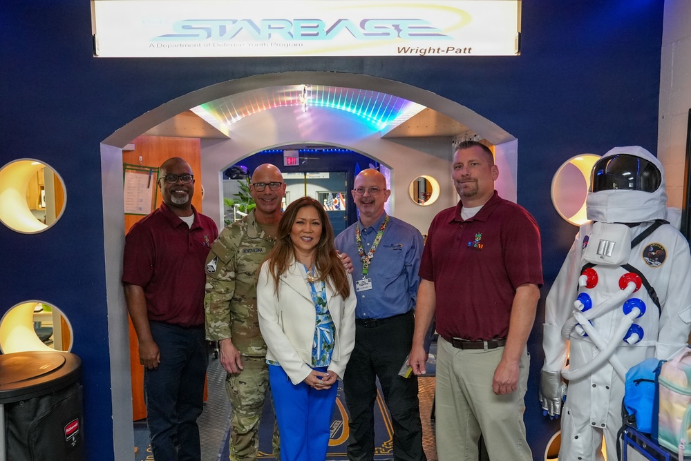CMSSF Visits AFRL