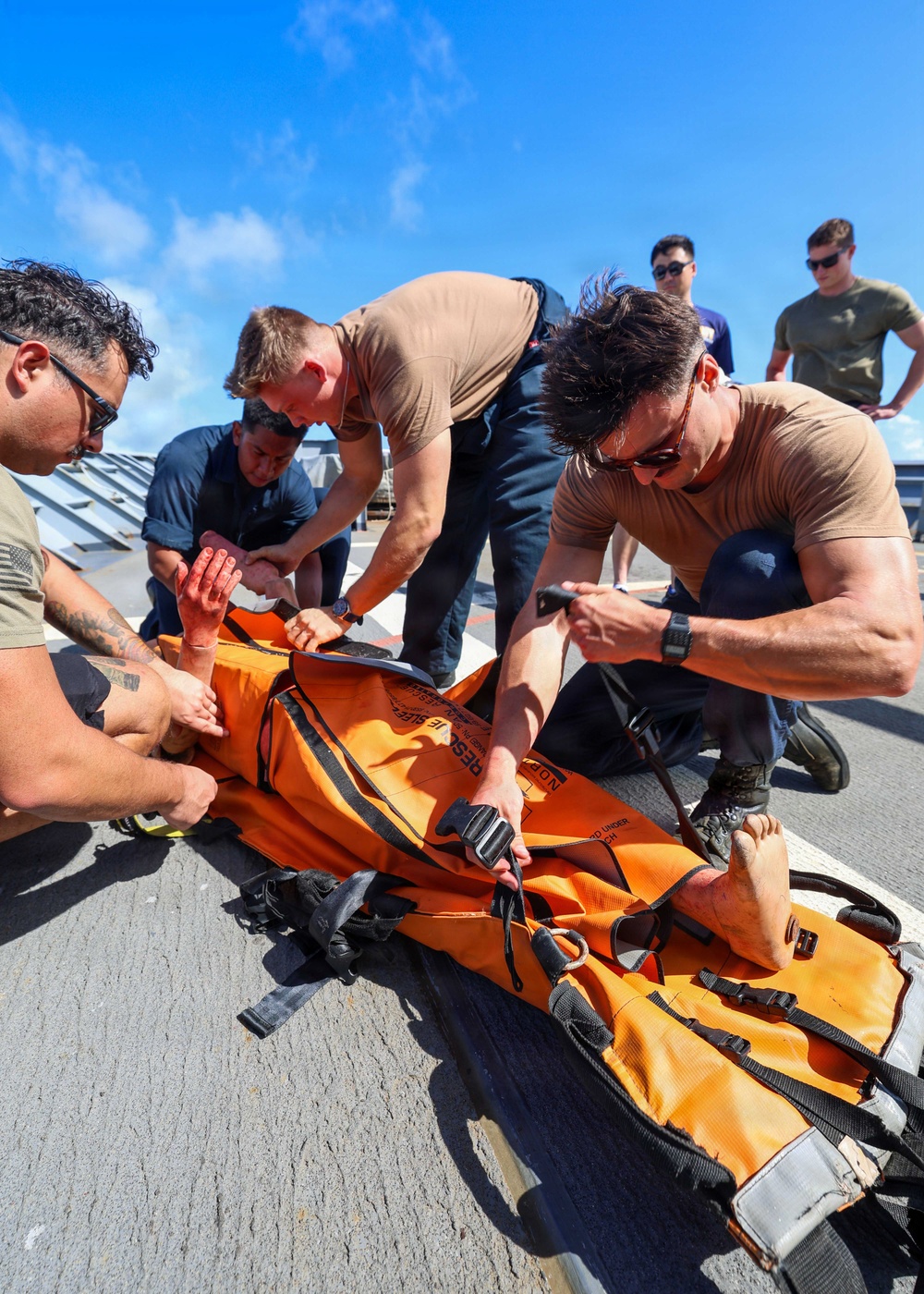 Mass casualty drill held on USS Lake Erie (CG 70)